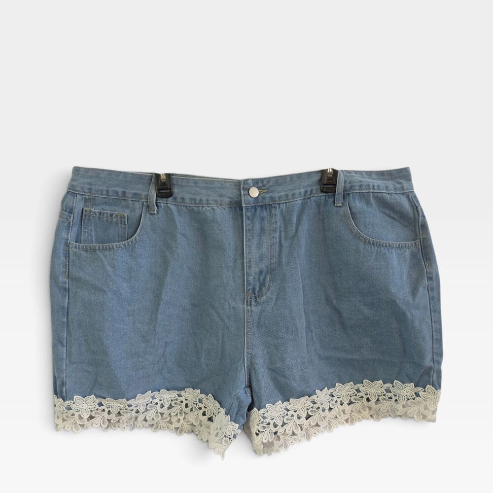 Women's Plus Size Light Wash Denim Shorts Floral Crochet Lace Hem Size 5XL